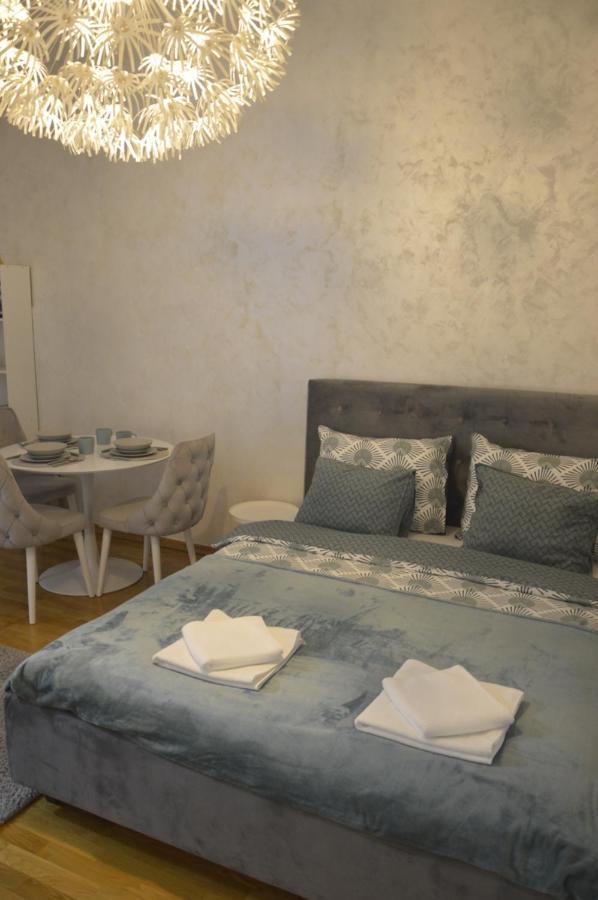 노비사드 Teodora Lux Apartman Free Privat Parking 아파트 외부 사진